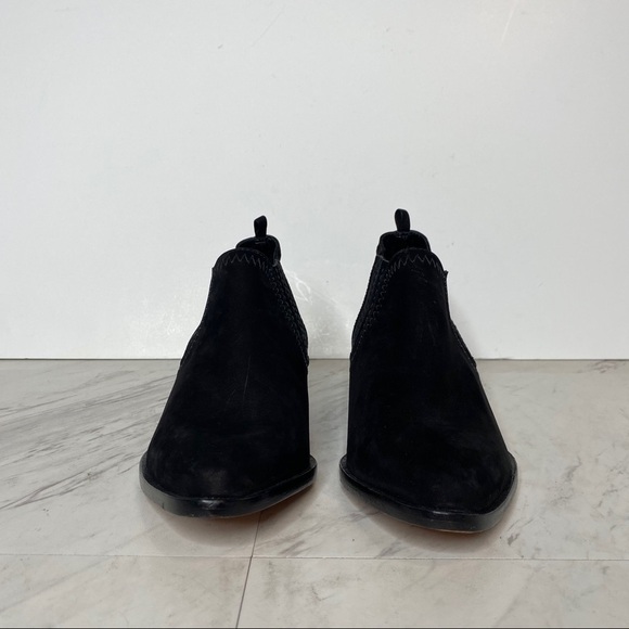 New! Schutz Jacqueline Low Profile Black Suede Bootie 6B - Picture 2 of 11